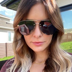 Meet your Posher, Abby